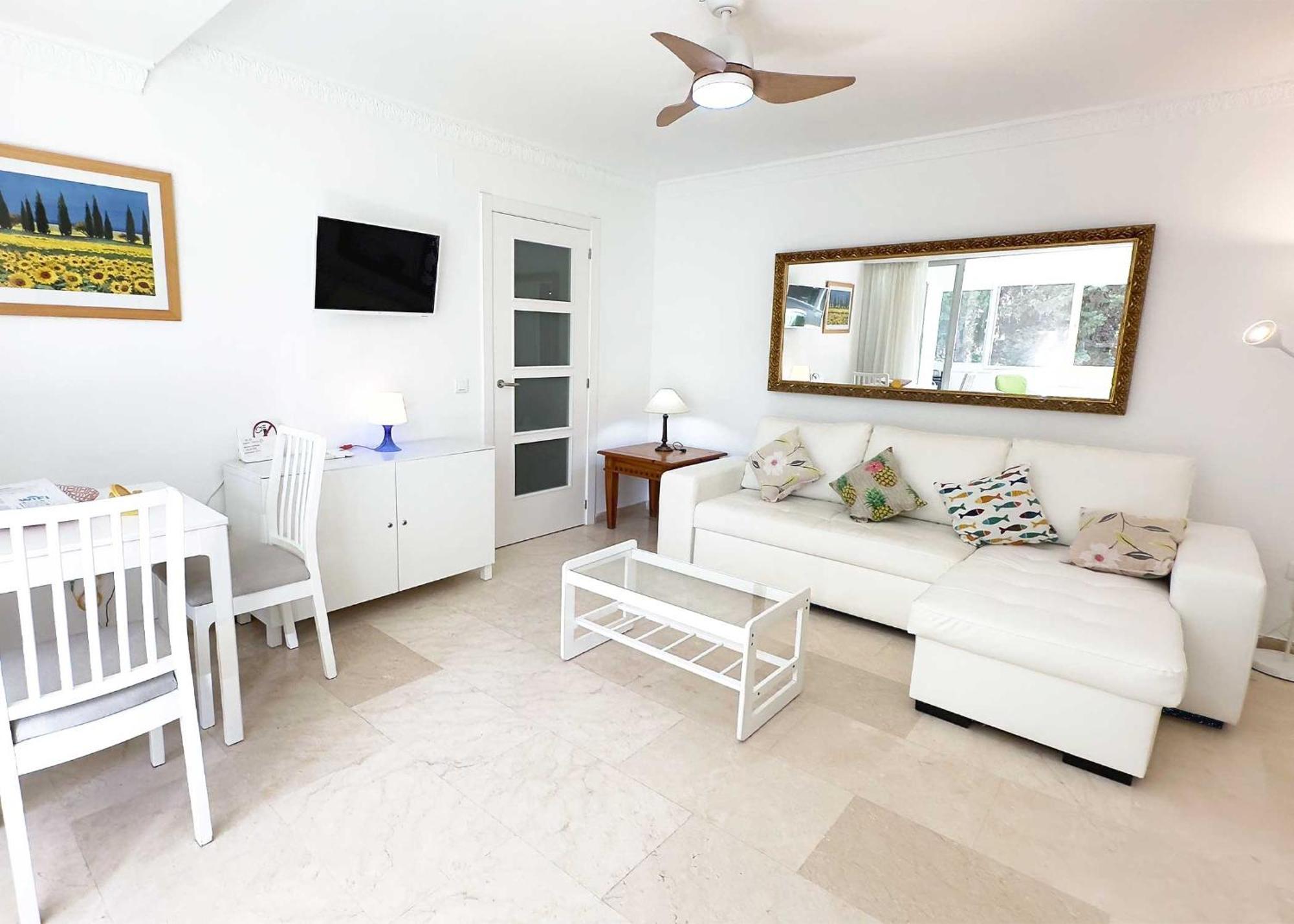 1 Bedroom Apartment Second Line Beach- Parque Marbella Building מראה חיצוני תמונה